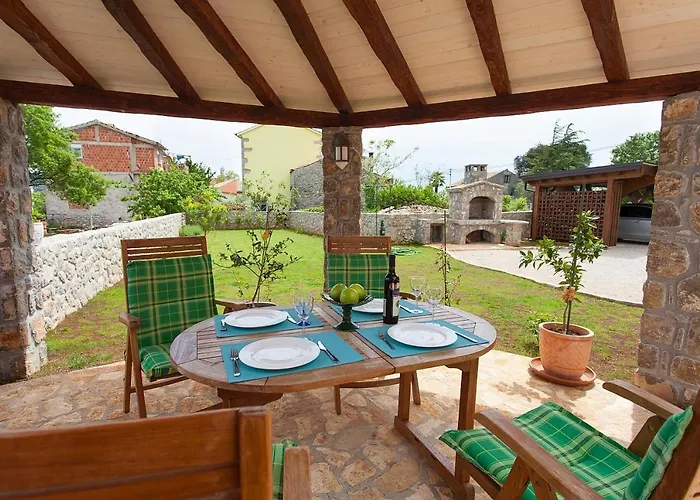 Casa de Férias House With A Parking Space Kornic, Krk - 11504 Kornić