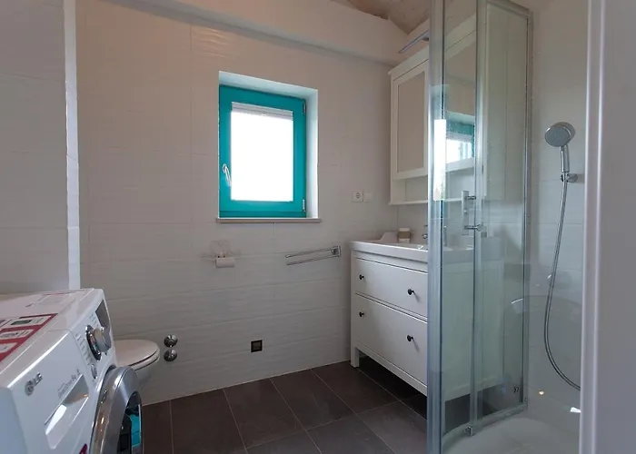 بيت للعطل House With A Parking Space Kornic, Krk - 11504 *