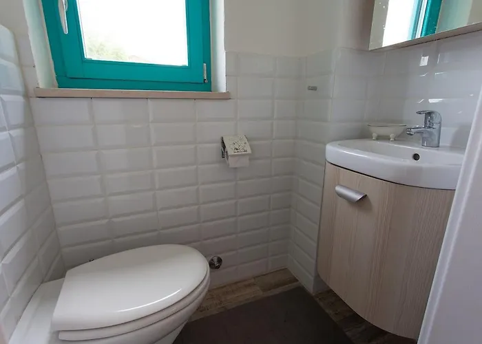 بيت للعطل House With A Parking Space Kornic, Krk - 11504